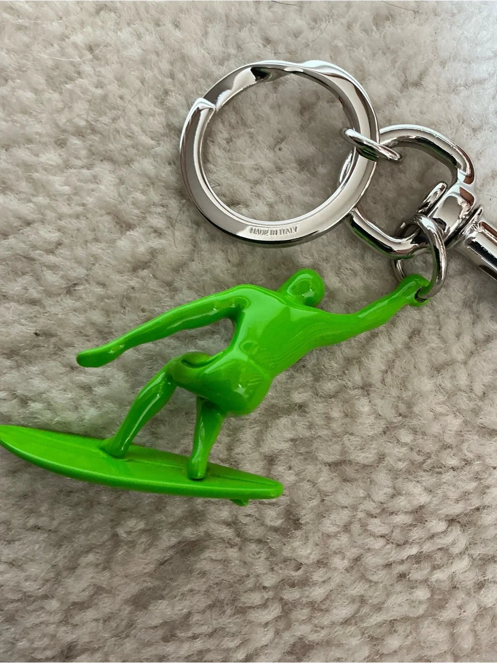 NEW IN BOX GUCCI NEON GREEN CERAMIC SILVER SURFER KEYCHAIN KEY RING FOB